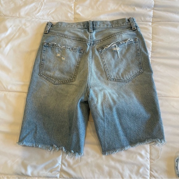 Long Distressed Jean Shorts Abercrombie and Fitch - Picture 5 of 8
